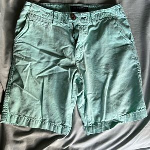 American eagle khaki shorts bright green 31 waist